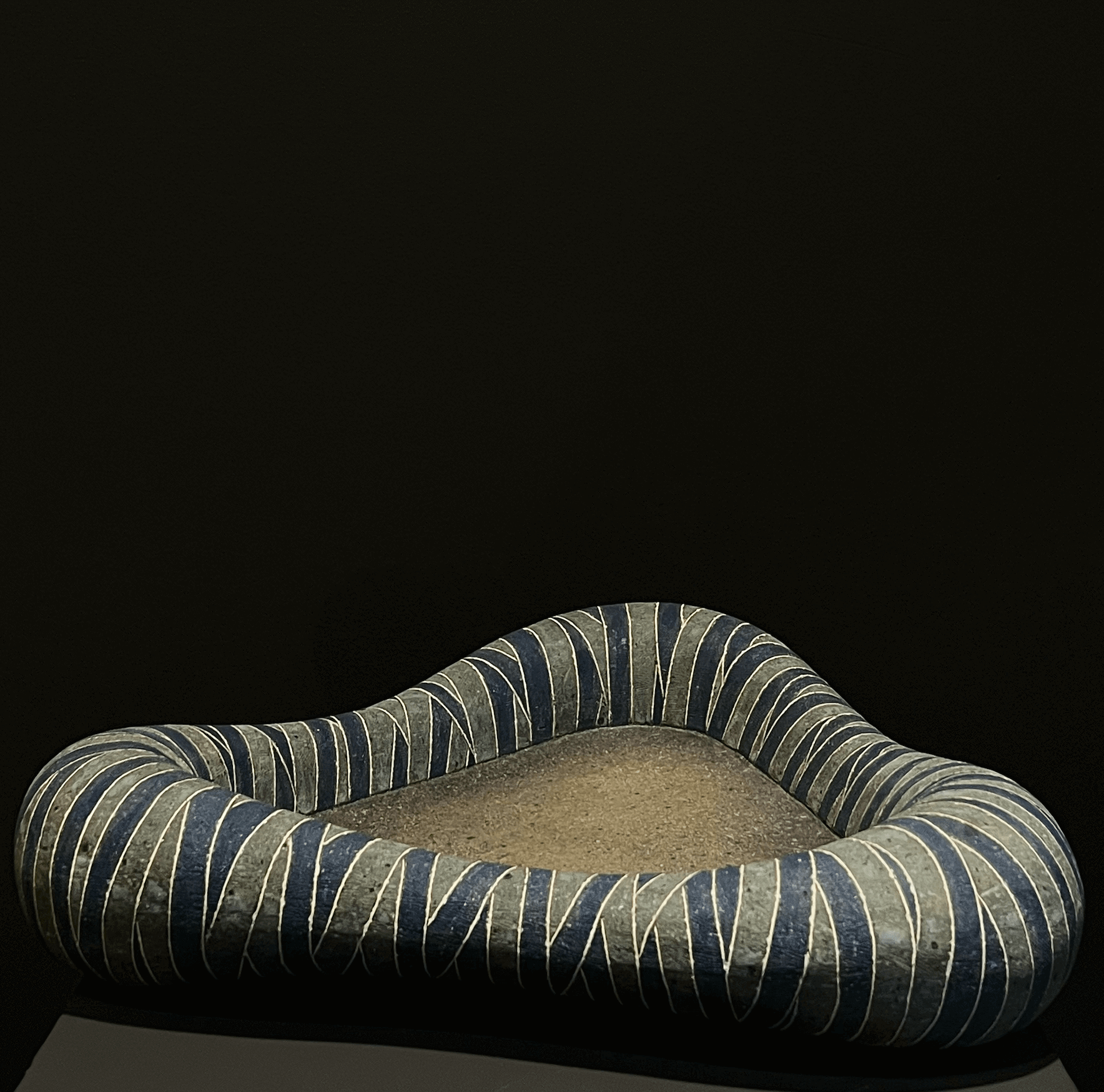 Neriage Trigon Vessel
