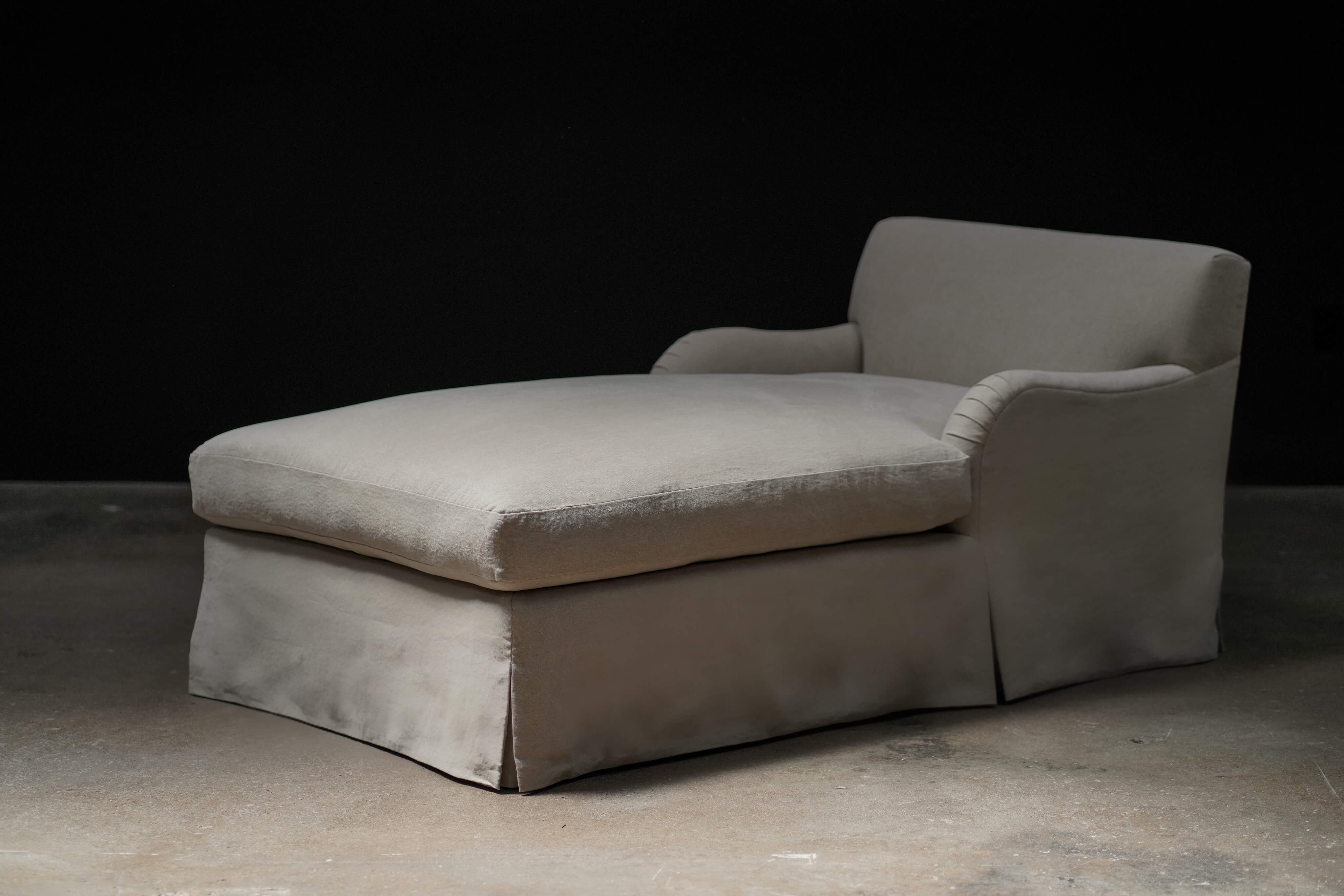 Karesan Chaise in Linen, by Studio Vushyan