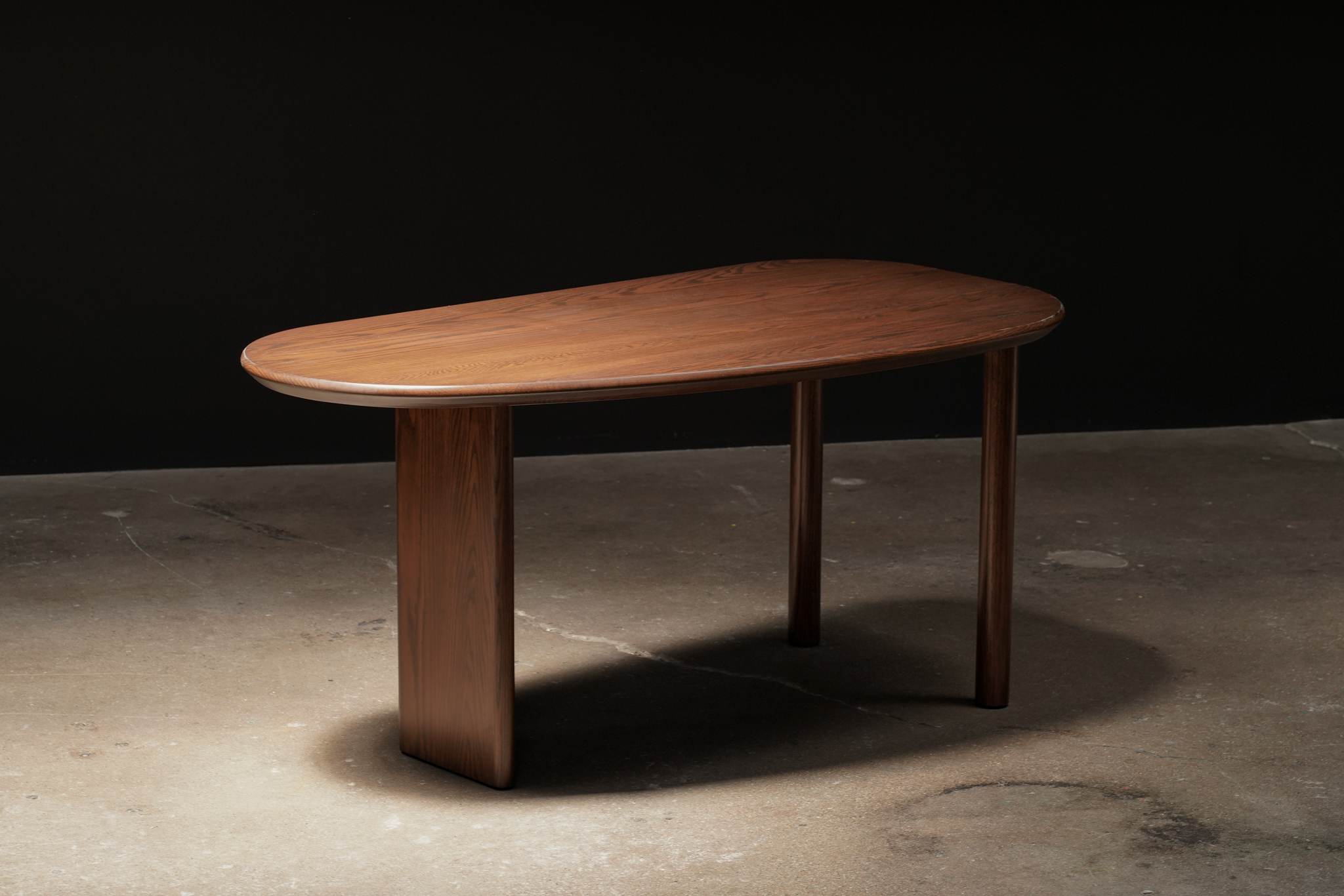 Writing Desk, by Studio Vushyan