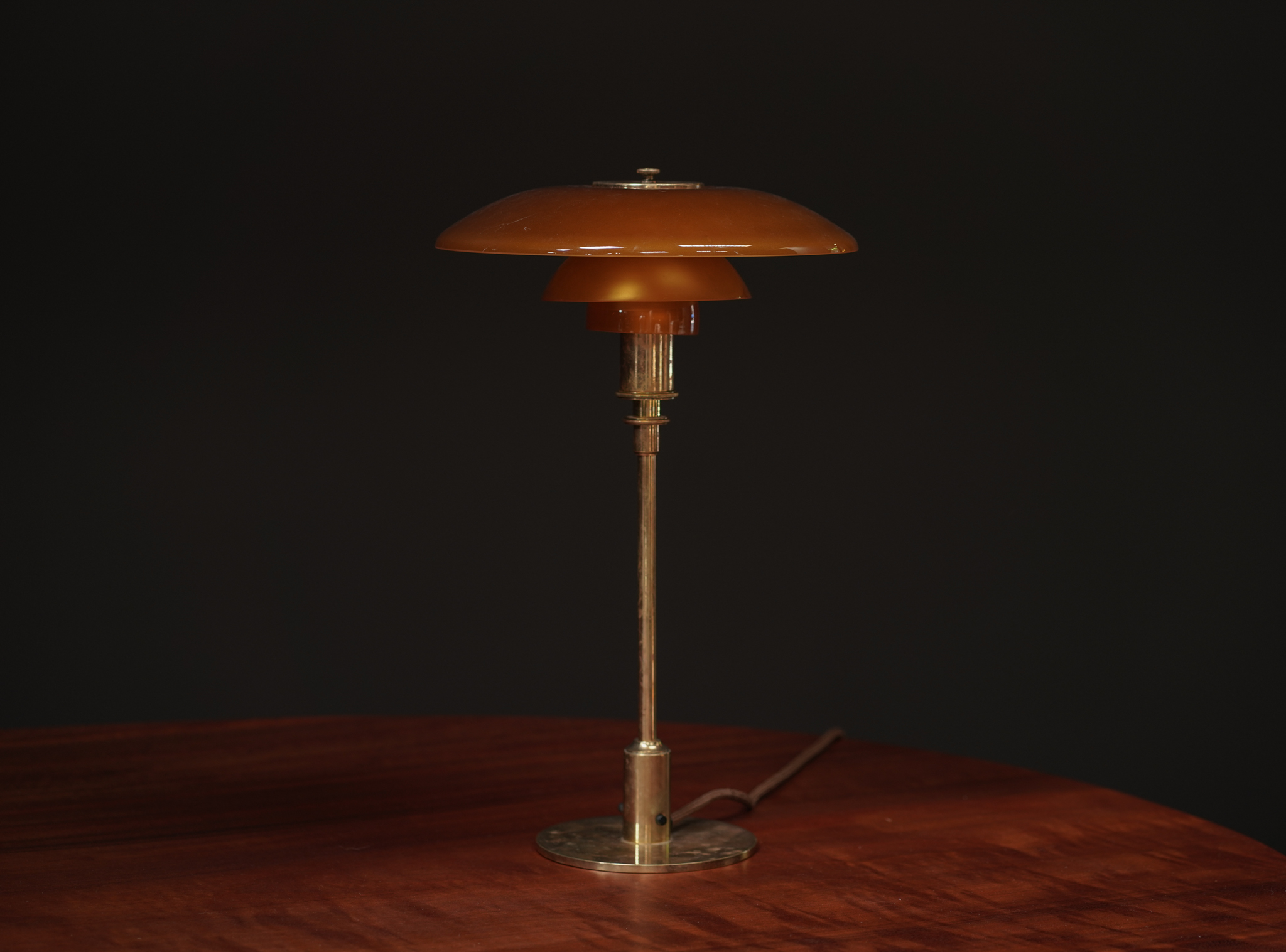 Poul Henningsen Table Lamp 3/2, Amber Glass		 