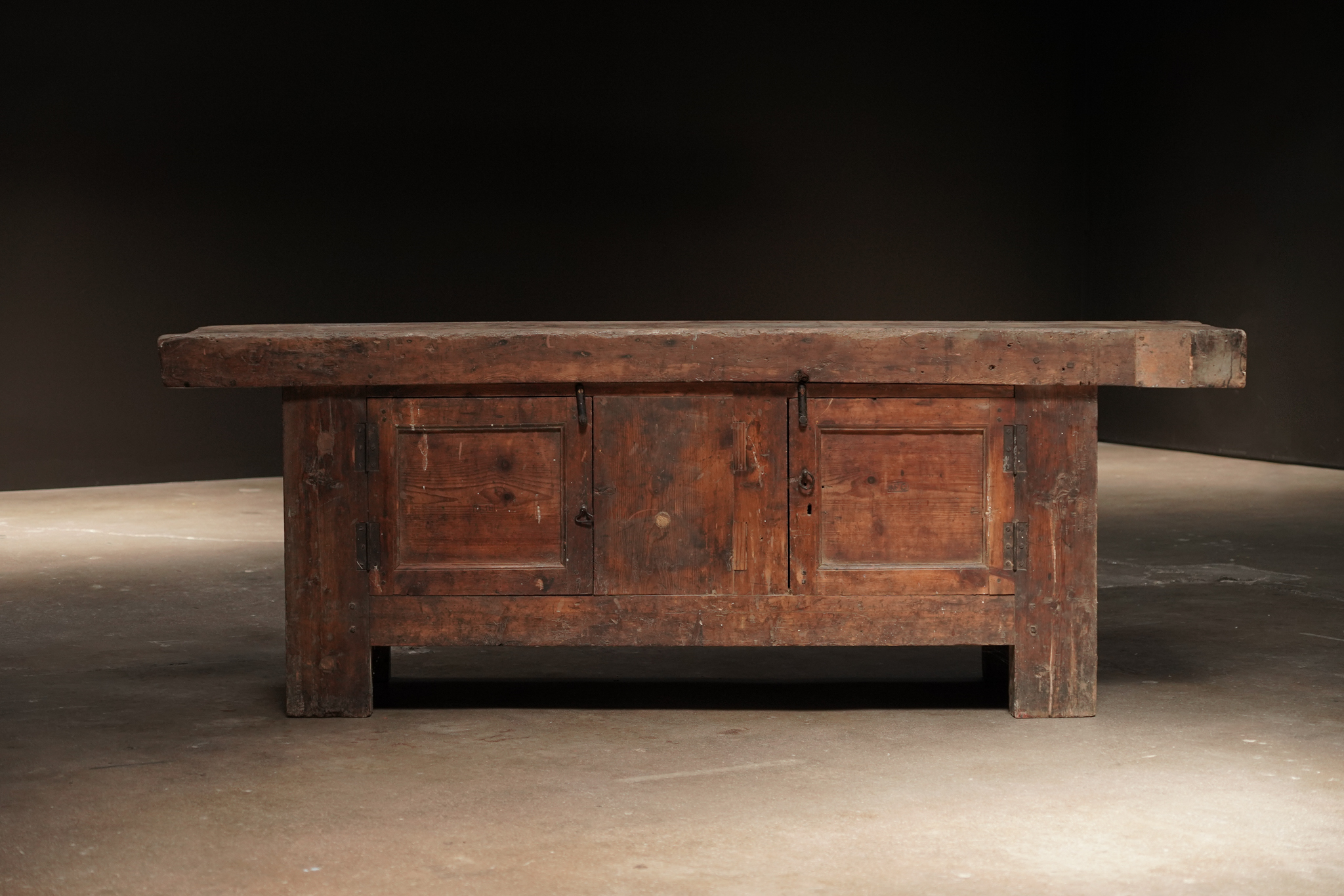 Primitive Buffet