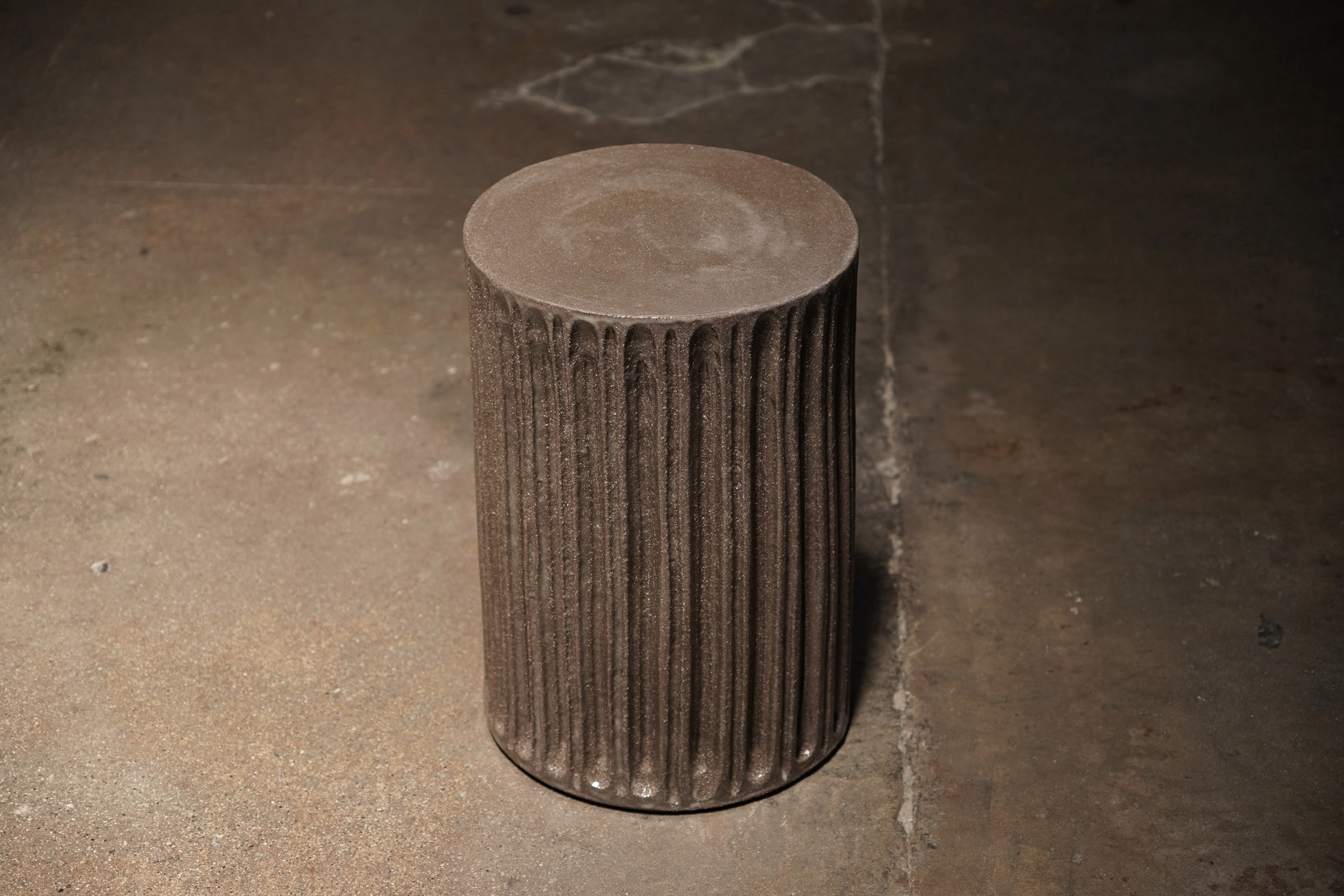 Column Ceramic Side Table, Smoke