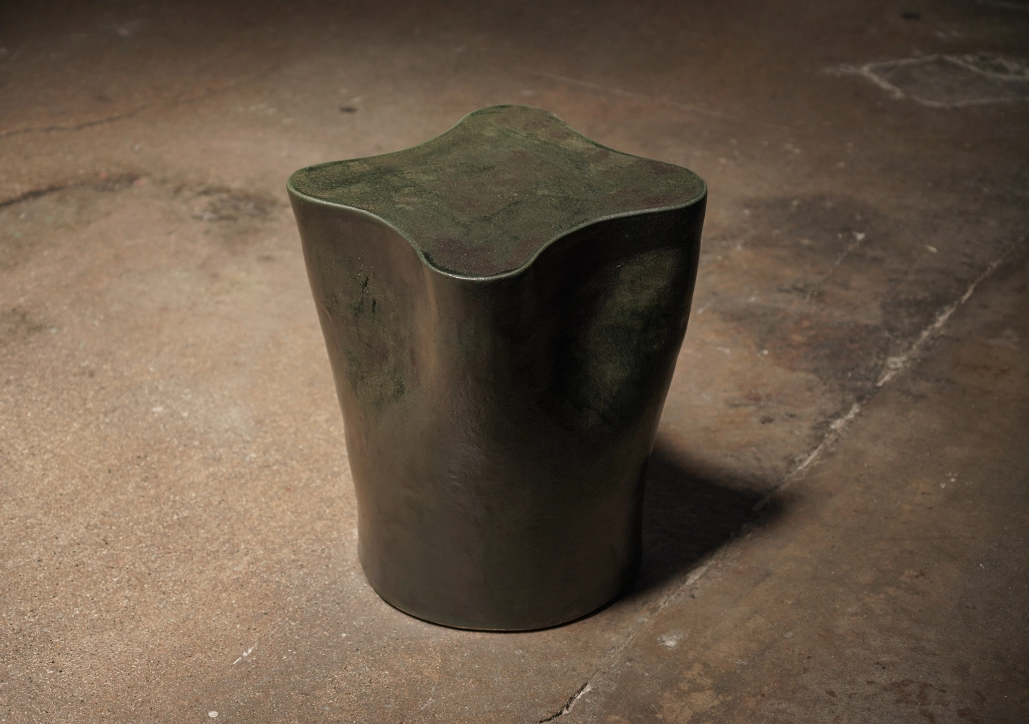 Clover Ceramic Side Table, Emerald		